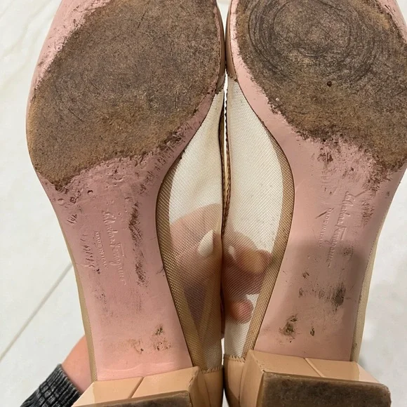 Salvatore Ferragamo Nude Patent Leather and Mesh Vera Bow Block Heels Size 10 US - Picture 8 of 10